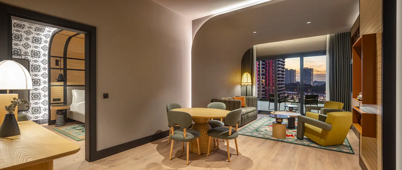 Deluxe Suite