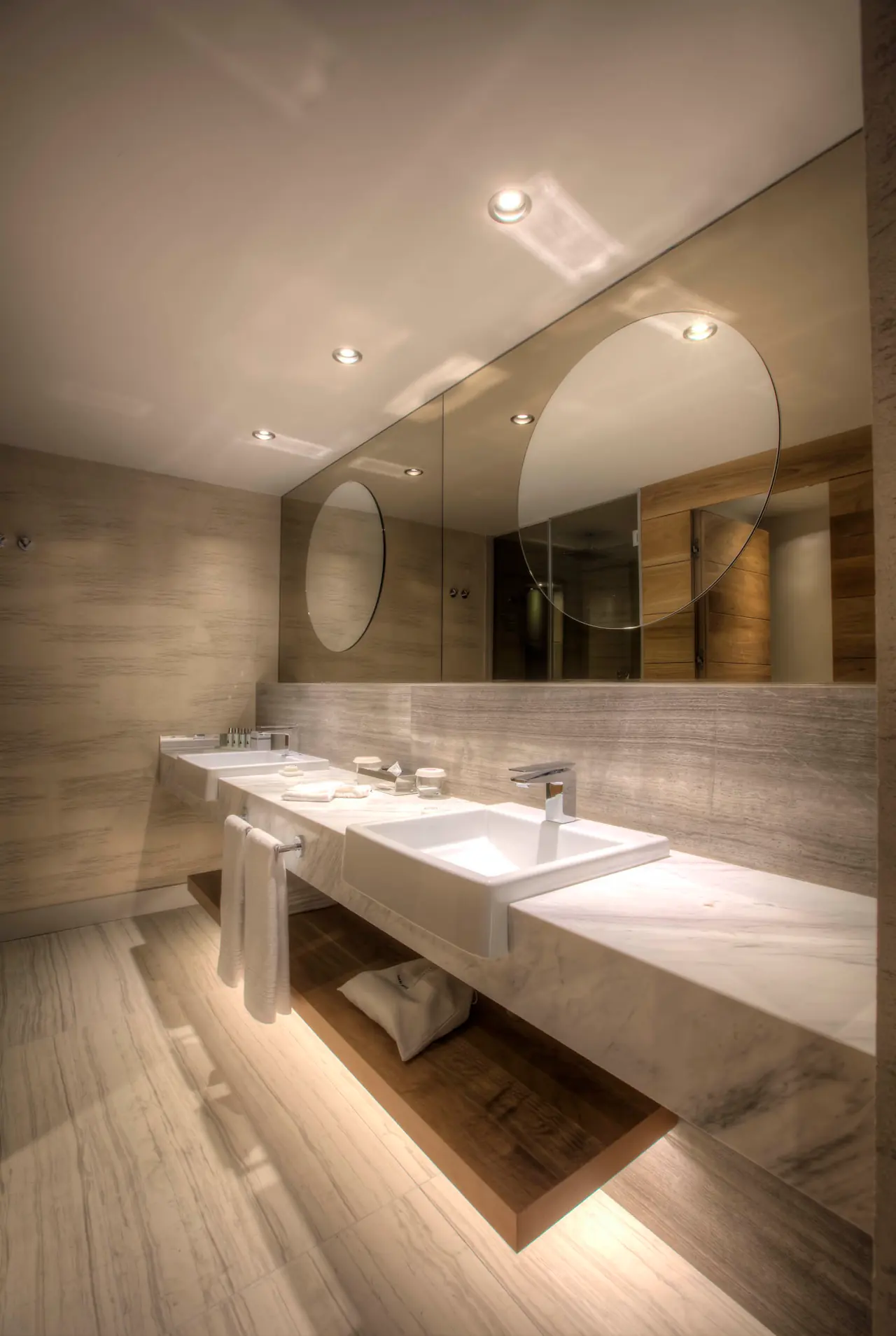Cennet & Acanthus Barut