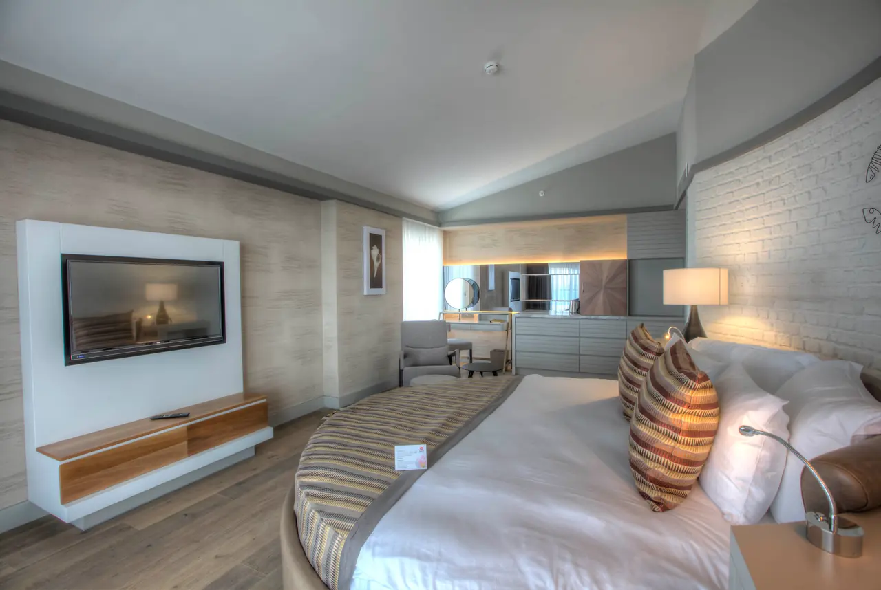 Cennet & Acanthus Barut