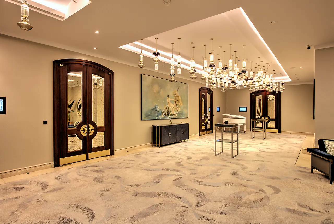 Four Seasons Hotels & Resorts